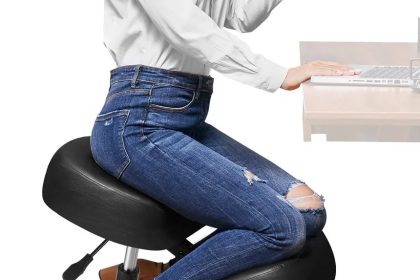 How Does Sitting on an Ergonomic Kneeling Chair Affect Productivity