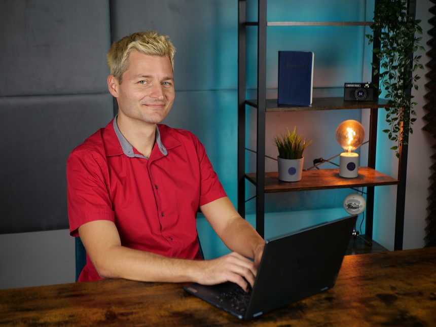 Planning Digital Entertainment Time Without Letting Gaming Prompts Set the Schedule
